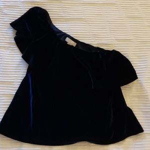 One shoulder velvet top